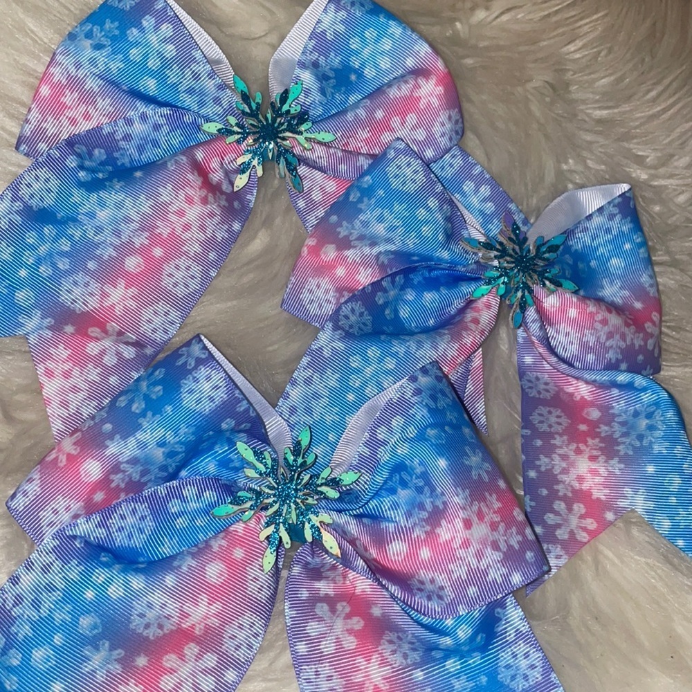 Winter hair bow lot of‎ 2